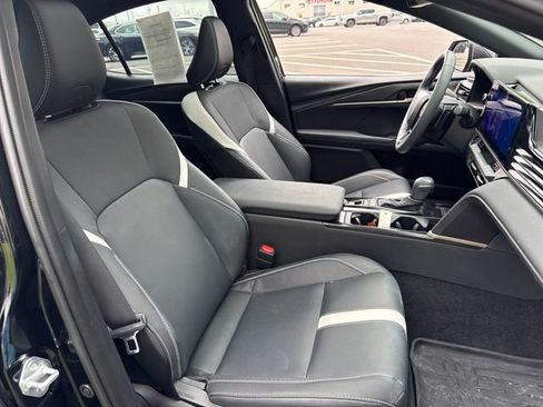 Used 2026 Toyota Camry SE w/ Multimedia Upgrade Package FWD image 13