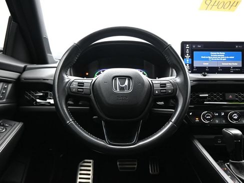 Used 2025 Honda Accord Sport image 16