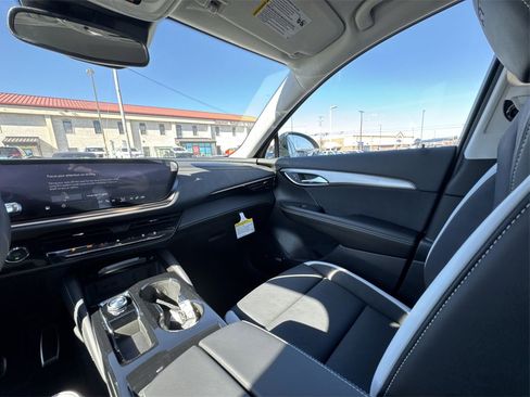 New 2025 Buick Envision Sport Touring image 11