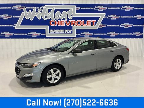 Used 2023 Chevrolet Malibu LS FWD image 1