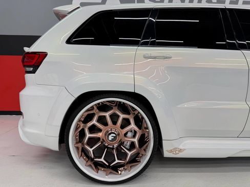 Used 2018 Jeep Grand Cherokee Trackhawk image 40