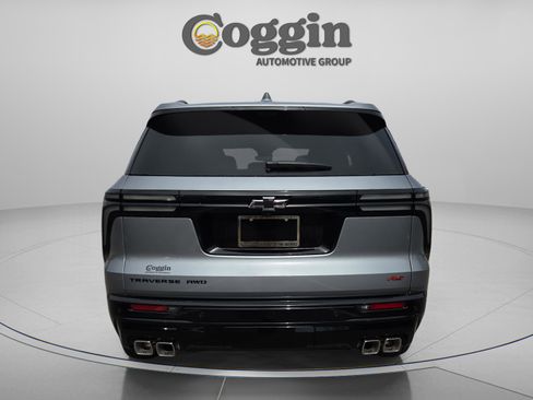 New 2026 Chevrolet Traverse RS w/ LPO, Floor Liner Package image 5