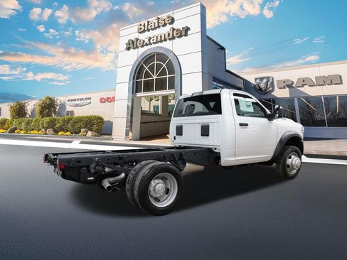 New 2026 RAM 5500 Tradesman w/ Chrome Appearance Group AWD/4WD image 3