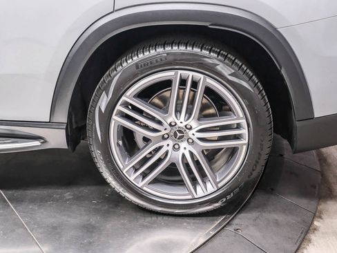 Certified 2024 Mercedes-Benz GLS 450 4MATIC image 9