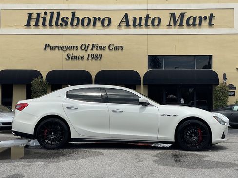 Used 2017 Maserati Ghibli S Q4 AWD/4WD image 4