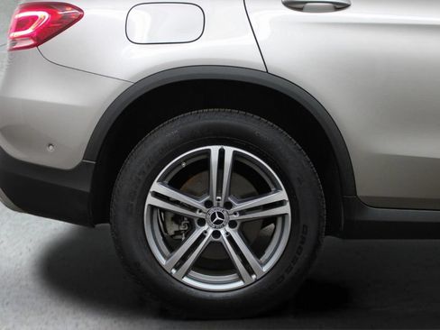 Used 2022 Mercedes-Benz GLC 300 image 12
