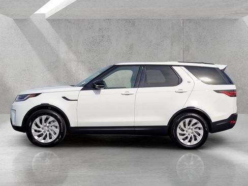 Used 2024 Land Rover Discovery S AWD/4WD image 8