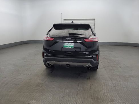 Used 2019 Ford Edge Titanium w/ Equipment Group 301A image 7