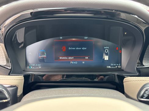 Certified 2023 Lincoln Corsair AWD w/ Equipment Group 101A image 15