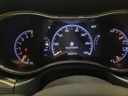 Used 2020 Jeep Grand Cherokee Limited w/ Trailer Tow Group IV image 23