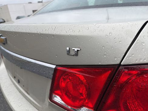 Used 2016 Chevrolet Cruze LT image 23