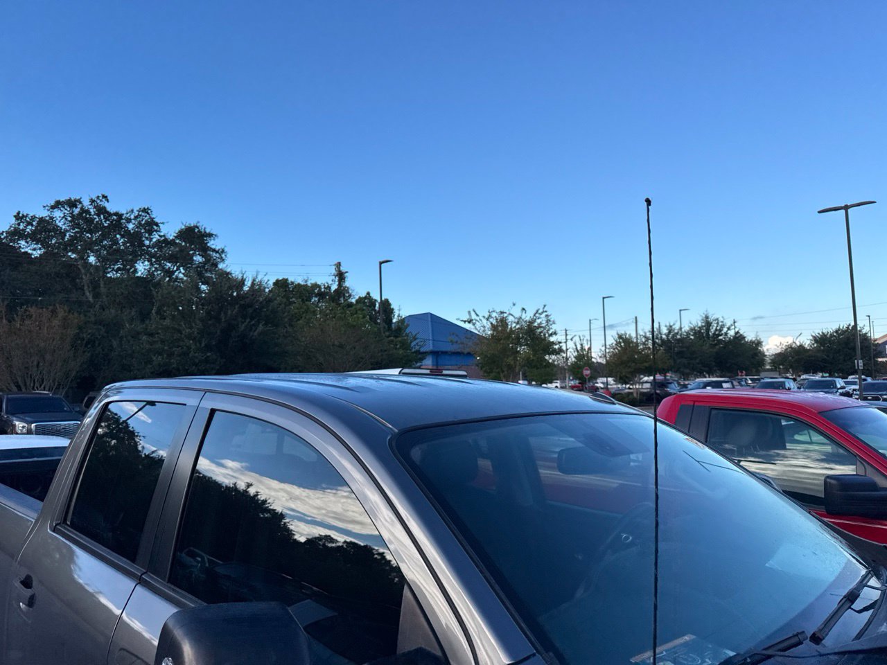 Used 2019 Nissan Titan PRO-4X w/ Pro-4x Convenience Package AWD/4WD image 6