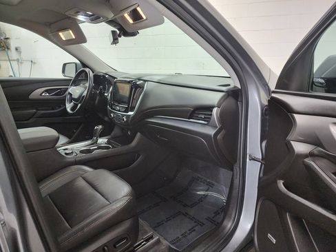 Used 2019 Chevrolet Traverse LT w/ LT Premium Package AWD/4WD image 39