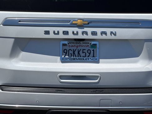 Used 2023 Chevrolet Suburban High Country w/ LPO, Illumination Package AWD/4WD image 45