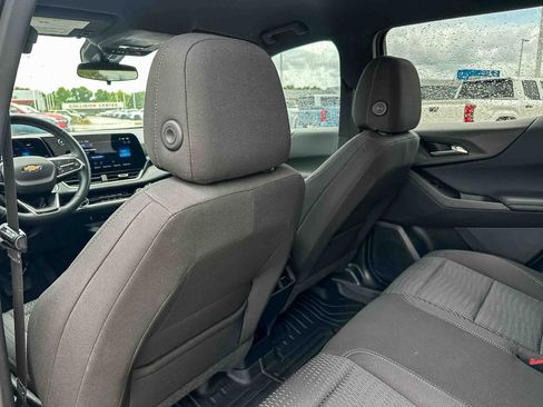 Used 2026 Chevrolet Equinox LT FWD image 17