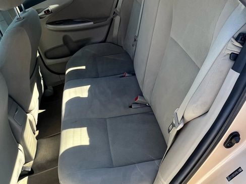 Used 2011 Toyota Corolla CE image 8