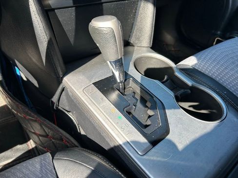 Used 2012 Toyota Camry SE FWD image 26