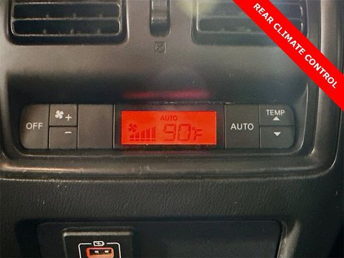 Used 2018 Nissan Pathfinder S image 24