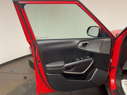 Used 2024 Kia Soul LX w/ Option Group 015 image 10