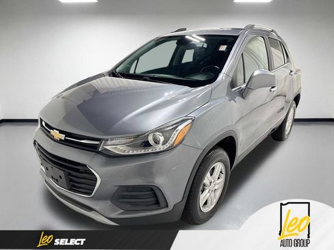 Used 2019 Chevrolet Trax LT w/ LT Convenience Package AWD/4WD image 1