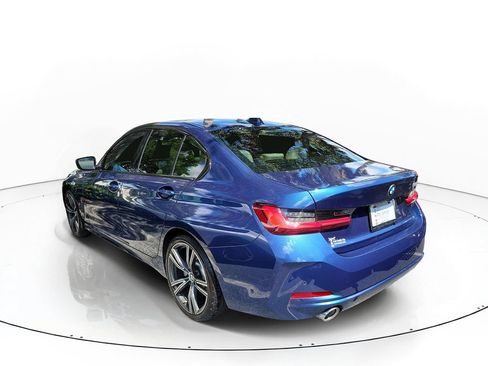 Used 2023 BMW 330i Sedan w/ Parking Assistance Package RWD image 3