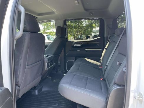 Used 2023 GMC Sierra 1500 Elevation w/ X31 Off-Road Package AWD/4WD image 13