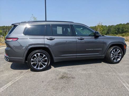 Certified 2025 Jeep Grand Cherokee L Overland AWD/4WD image 24