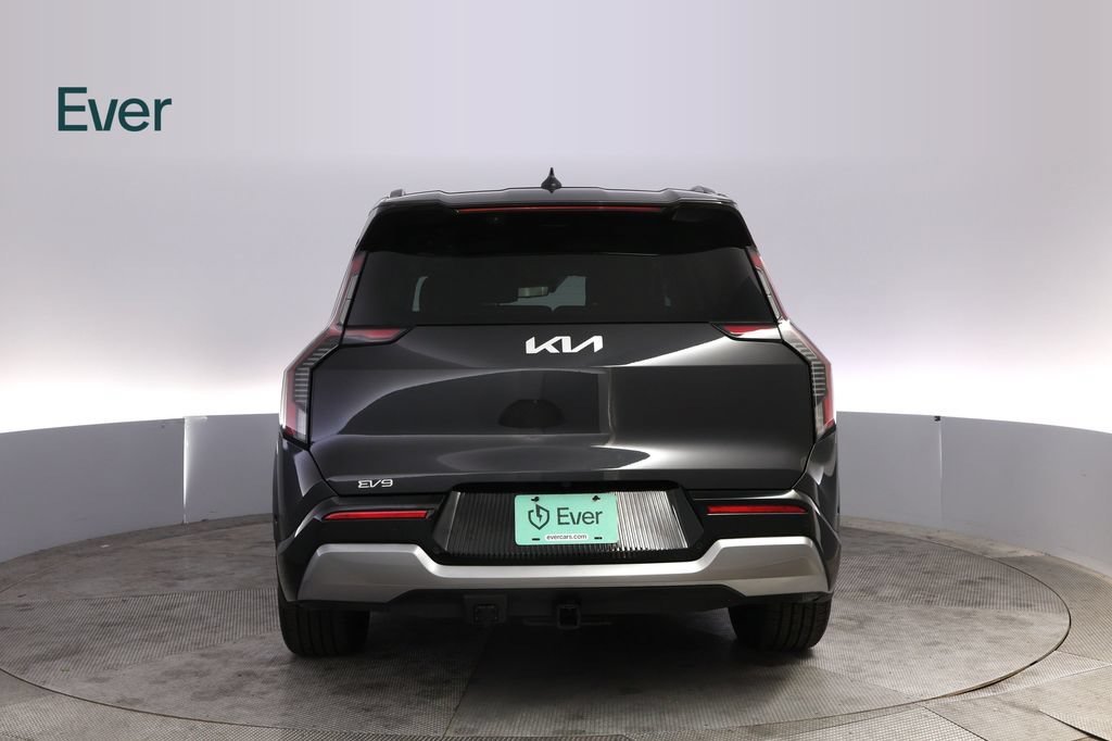 Used 2024 Kia EV9 Land AWD/4WD image 15