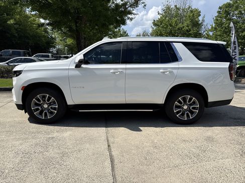 Used 2022 Chevrolet Tahoe LT w/ Luxury Package RWD image 4
