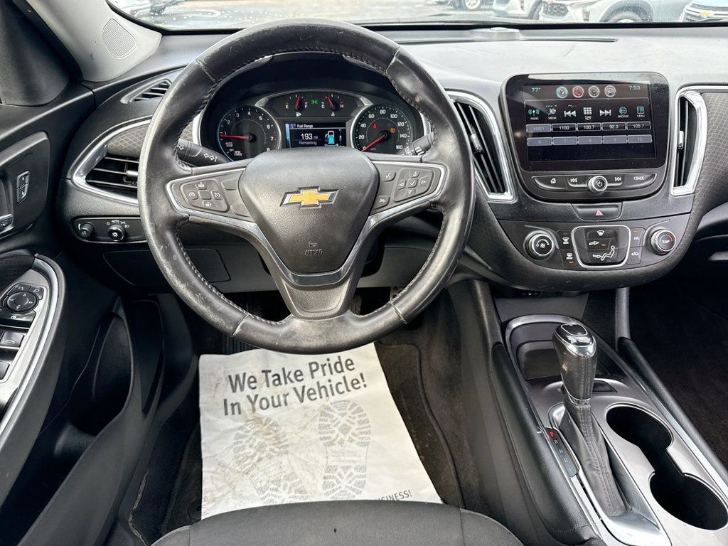 Used 2016 Chevrolet Malibu LT FWD image 14