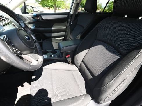 Used 2019 Subaru Outback 2.5i Premium AWD/4WD image 7