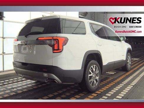 Used 2023 GMC Acadia SLE image 6