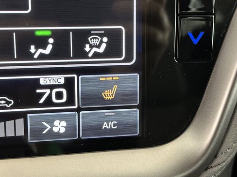 Used 2025 Subaru Outback Premium w/ Popular Package #1A image 23