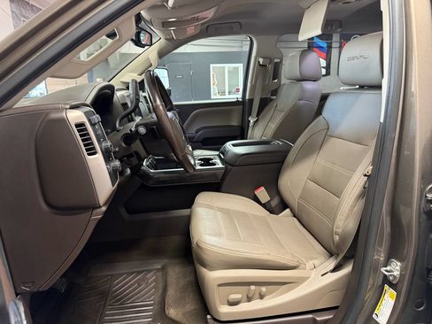 Used 2015 GMC Sierra 2500 Denali w/ Duramax Plus Package AWD/4WD image 16