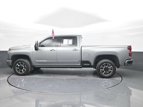 Used 2024 Chevrolet Silverado 2500 High Country w/ High Country Premium Package AWD/4WD image 5