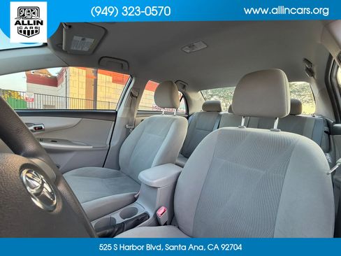 Used 2013 Toyota Corolla LE FWD image 8