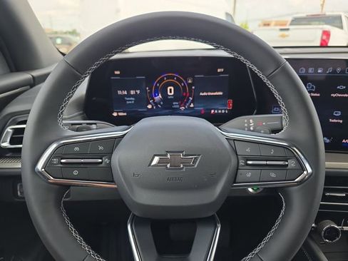 New 2026 Chevrolet Traverse LT w/ Midnight/Sport Edition FWD image 19