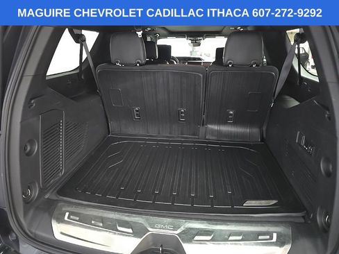 Used 2023 GMC Yukon XL Denali Ultimate AWD/4WD image 12