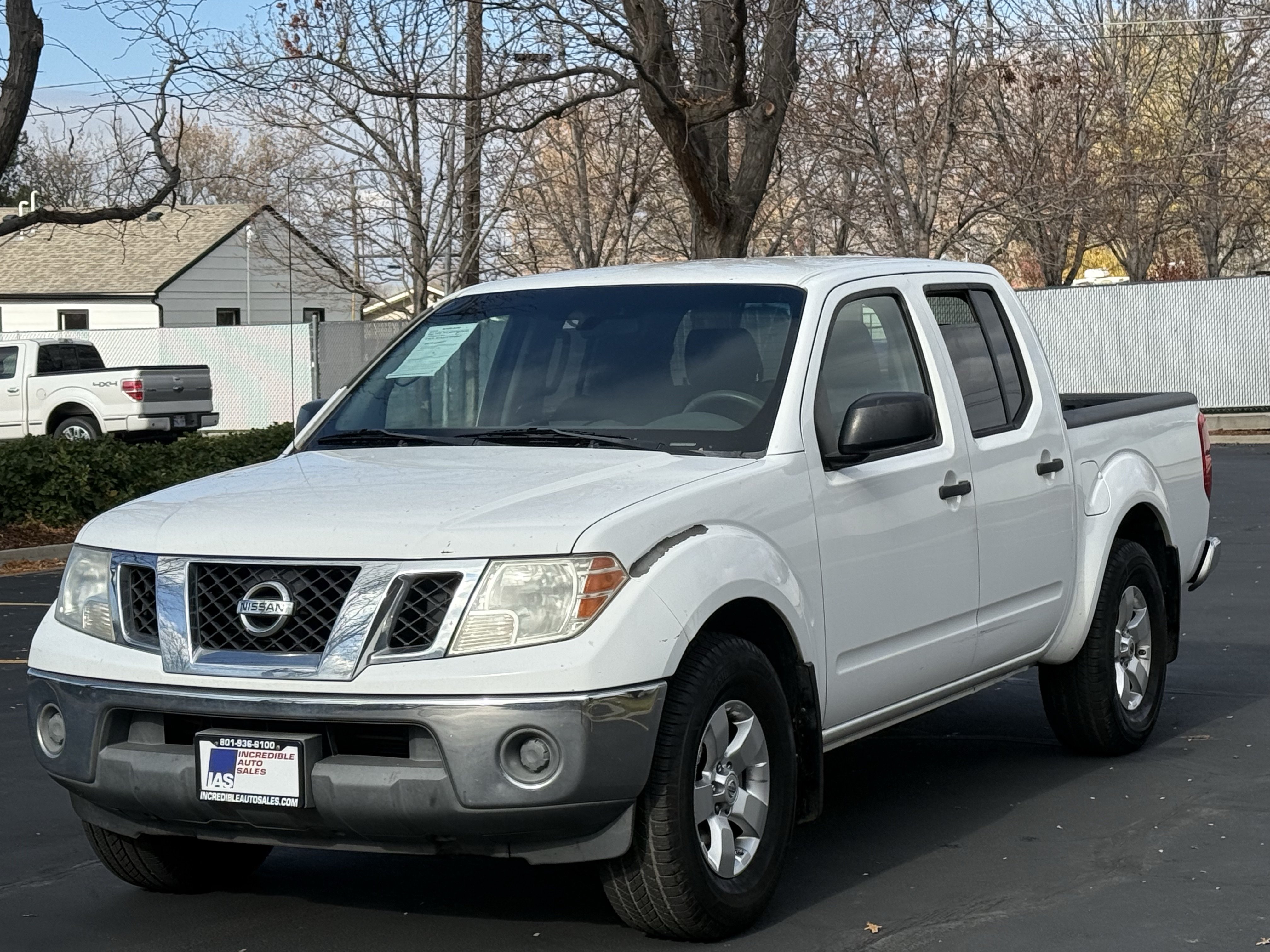Used 2010 Nissan Frontier SE RWD image 3