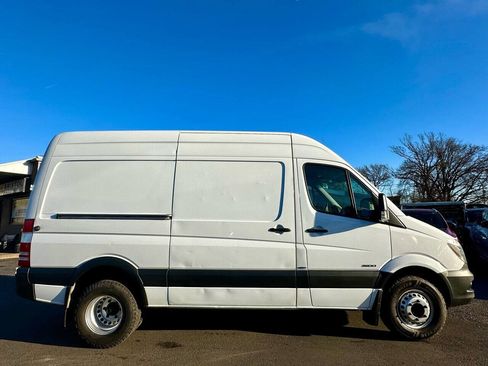 Used 2015 Mercedes-Benz Sprinter 3500 image 8