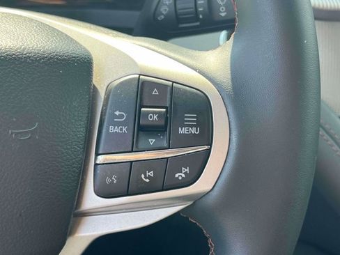Used 2026 Ford Explorer Active AWD/4WD image 28