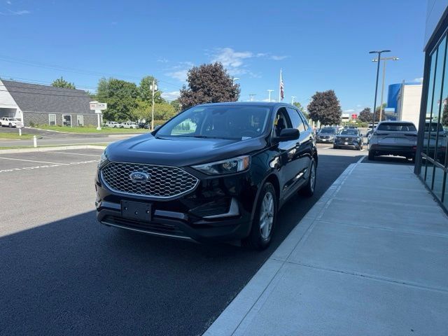 Used 2024 Ford Edge SEL AWD/4WD image 5