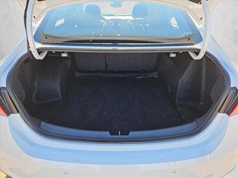 Used 2024 Chevrolet Malibu LT image 6