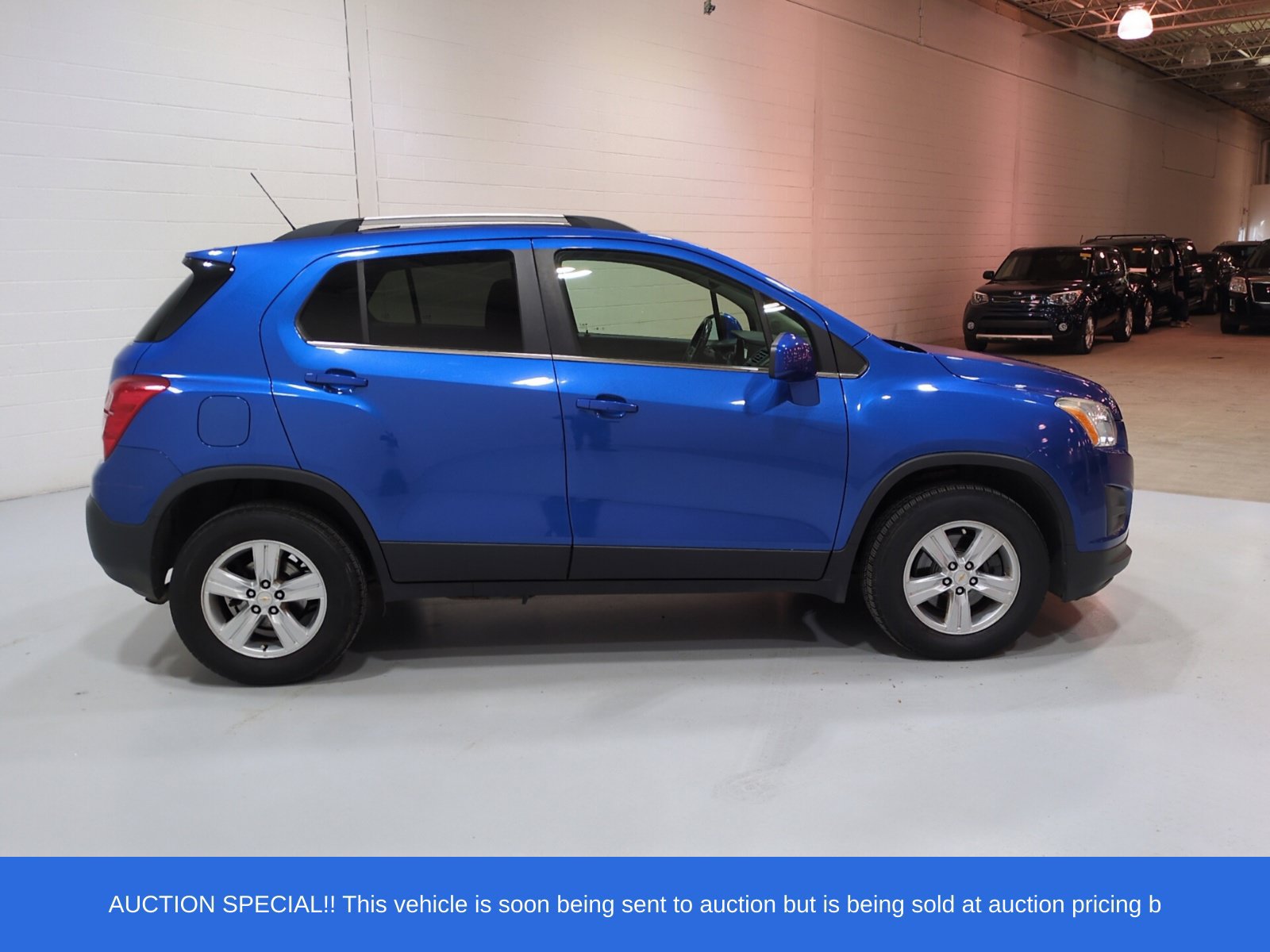 Used 2016 Chevrolet Trax LT AWD/4WD image 2