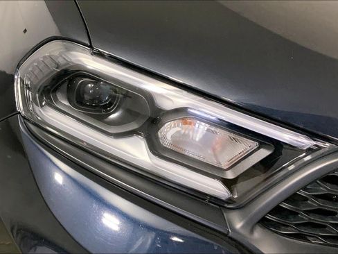 Used 2025 Dodge Durango GT AWD/4WD image 27
