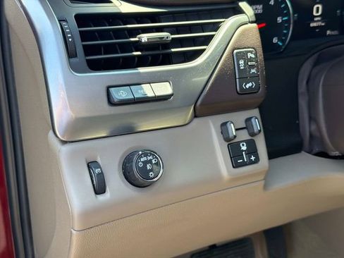 Used 2017 Chevrolet Tahoe Premier RWD image 28