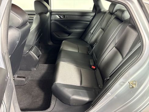 Used 2018 Honda Accord Sport image 25