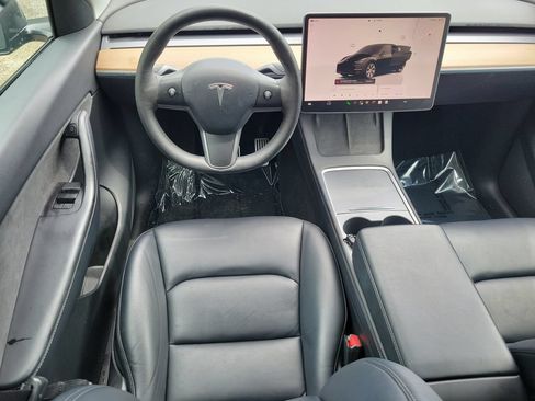 Used 2022 Tesla Model Y Long Range AWD/4WD image 18