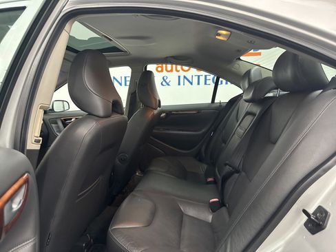 Used 2005 Volvo S60 2.5T AWD/4WD image 15