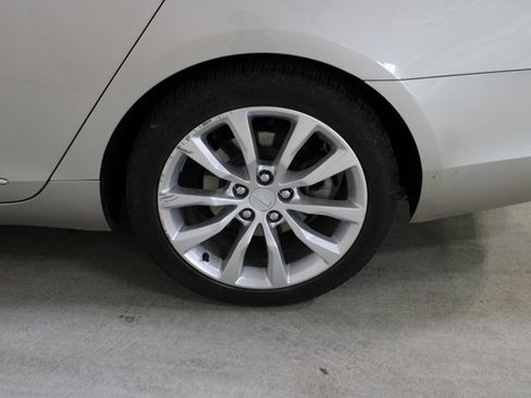 Used 2016 Cadillac XTS Luxury image 8